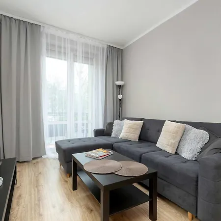 Komfortowy W Katowicach Z 2 Sypialniami By Renters Katowice