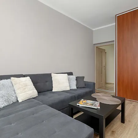 Komfortowy W Katowicach Z 2 Sypialniami By Renters * Katowice
